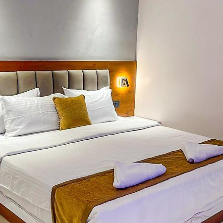 Fabhotel Emersion Residency - High Street Near Laxman Nagar, Baner Pune Esterno foto
