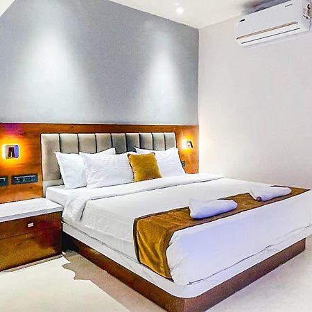 Fabhotel Emersion Residency - High Street Near Laxman Nagar, Baner Pune Esterno foto