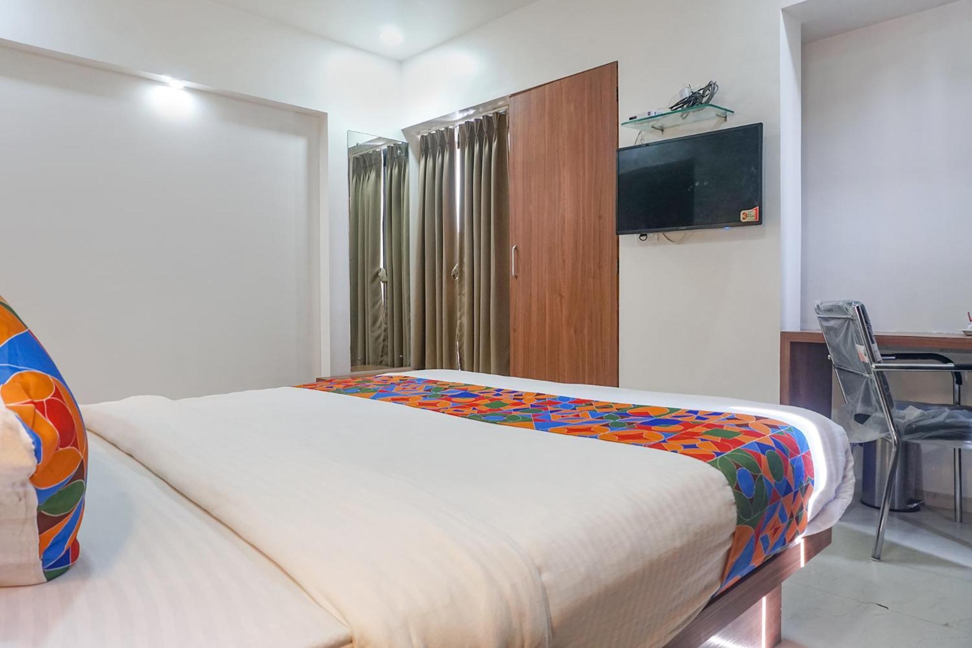 Fabhotel Emersion Residency - High Street Near Laxman Nagar, Baner Pune Esterno foto
