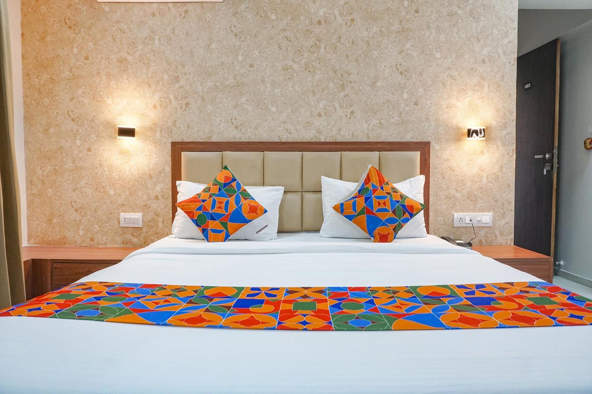 Fabhotel Emersion Residency - High Street Near Laxman Nagar, Baner Pune Esterno foto