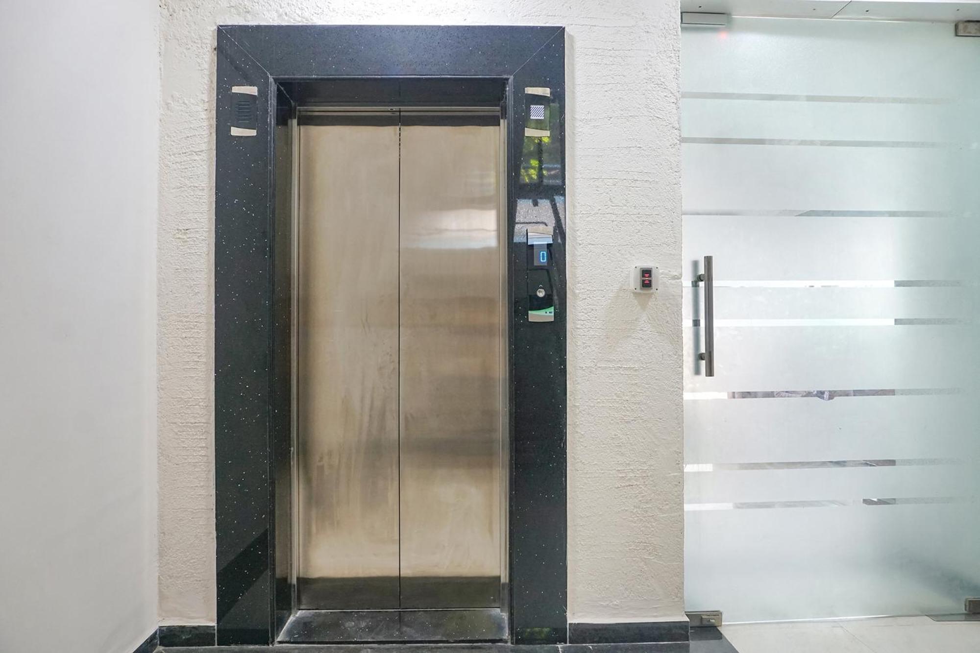 Fabhotel Emersion Residency - High Street Near Laxman Nagar, Baner Pune Esterno foto