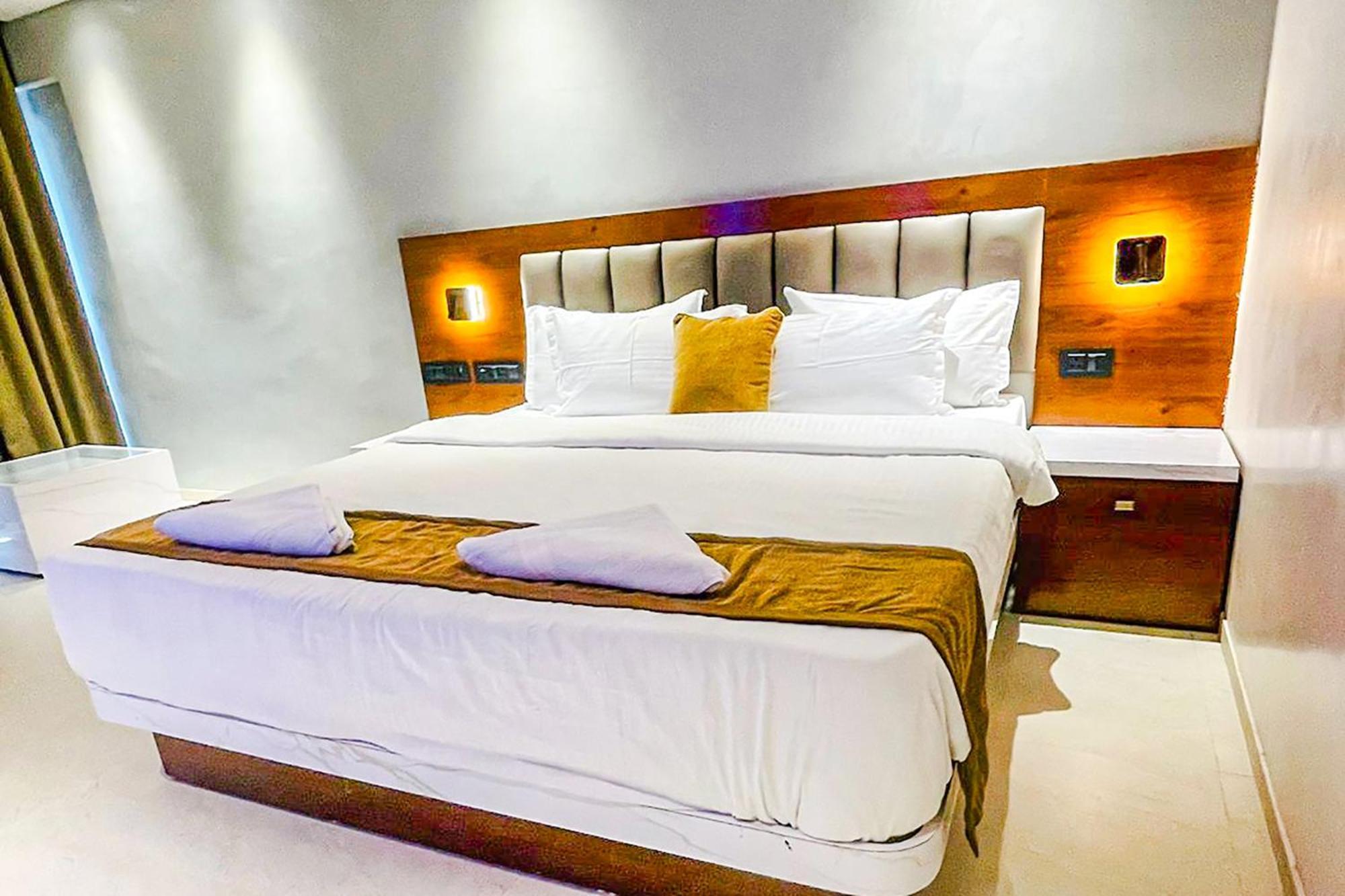 Fabhotel Emersion Residency - High Street Near Laxman Nagar, Baner Pune Esterno foto